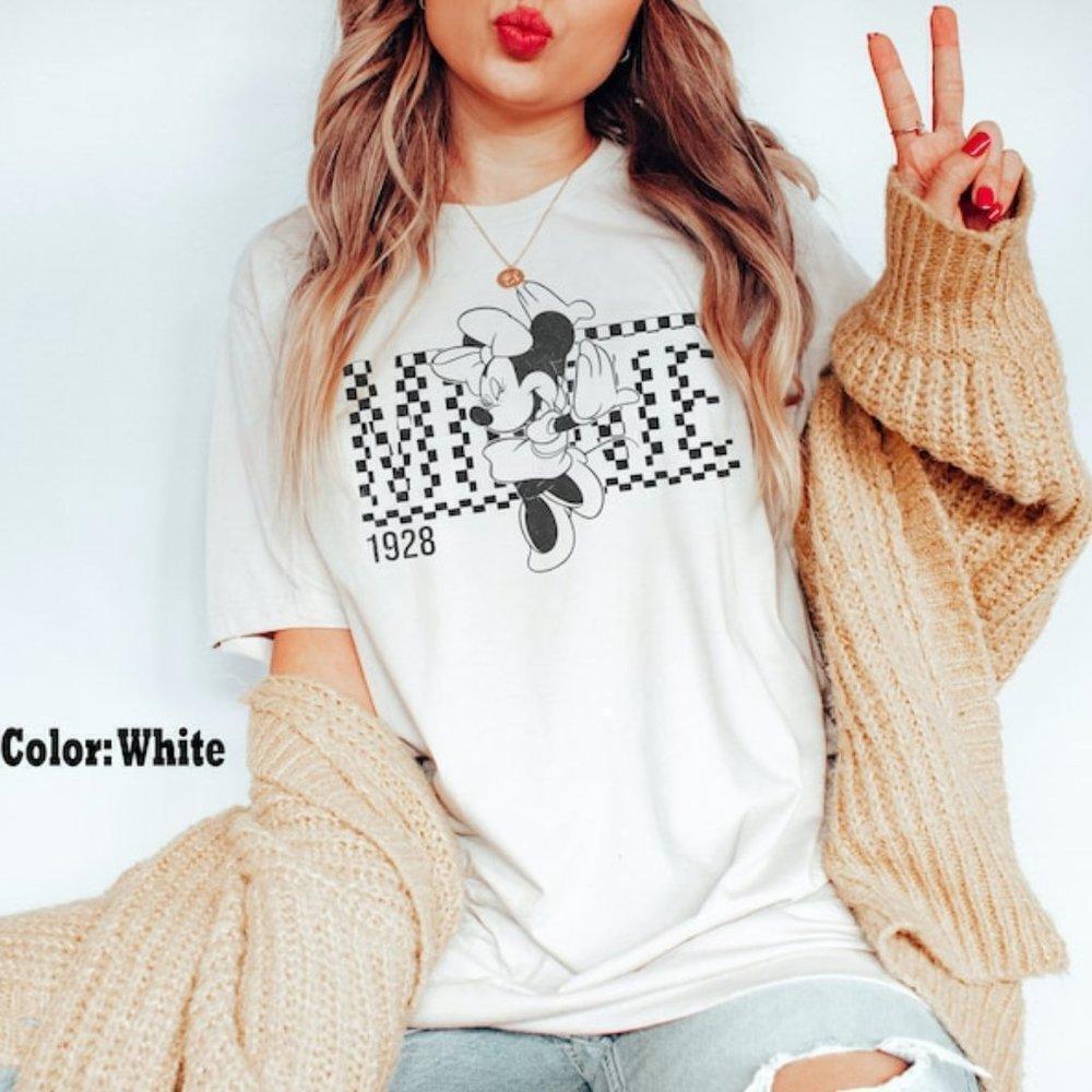 Minnie Mouse Retro Checkered Disney Fan Gift Unisex T-Shirt
